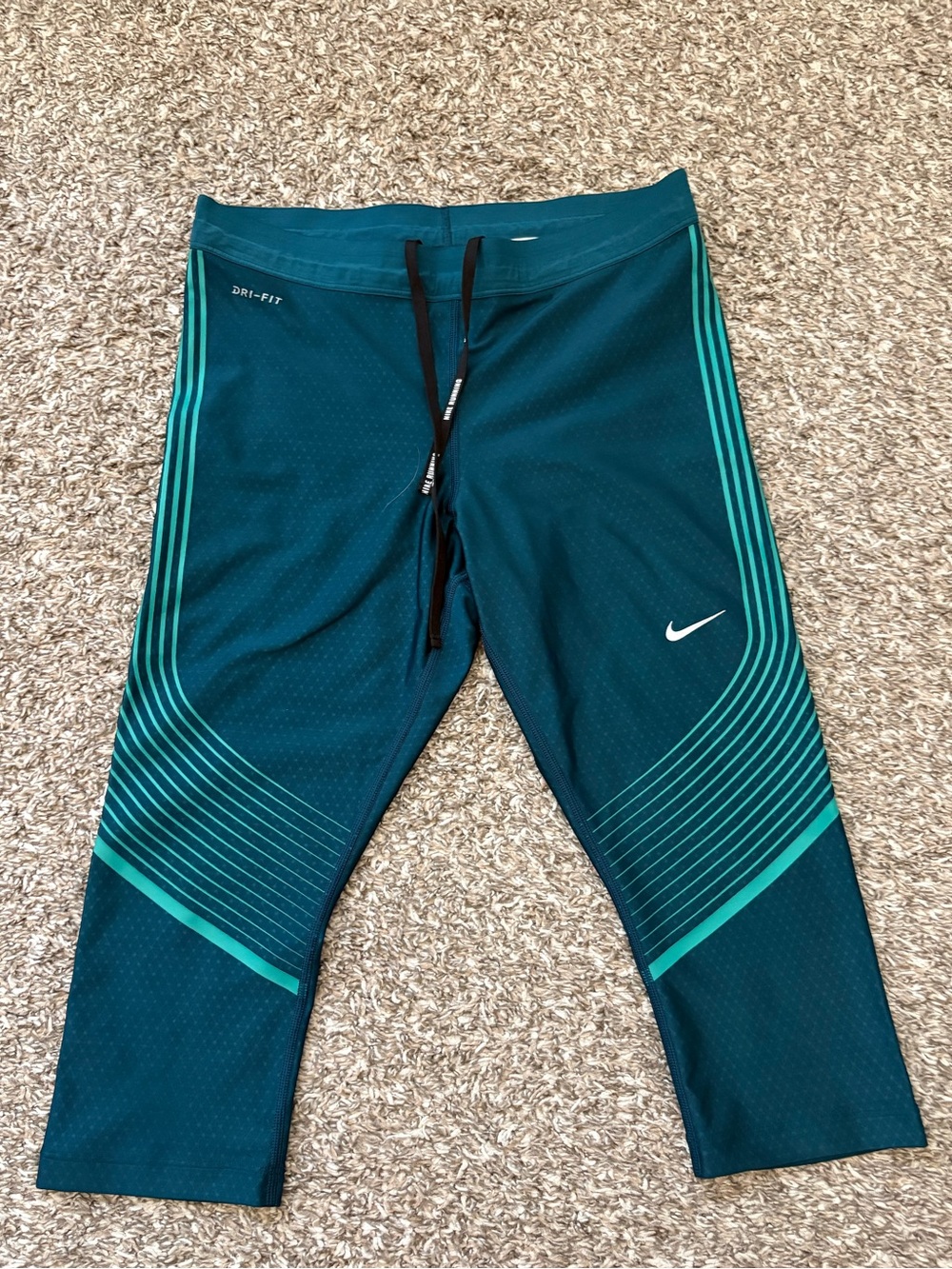 Nike Women’s Power Speed Dri-Fit Teal & Aqua Capri Leggings